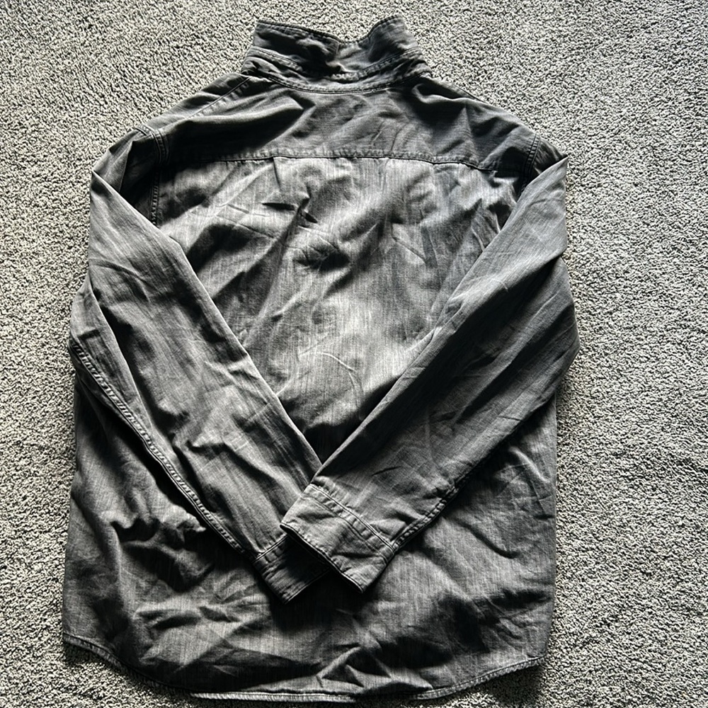 Men’s Button Down - Picture 4 of 5